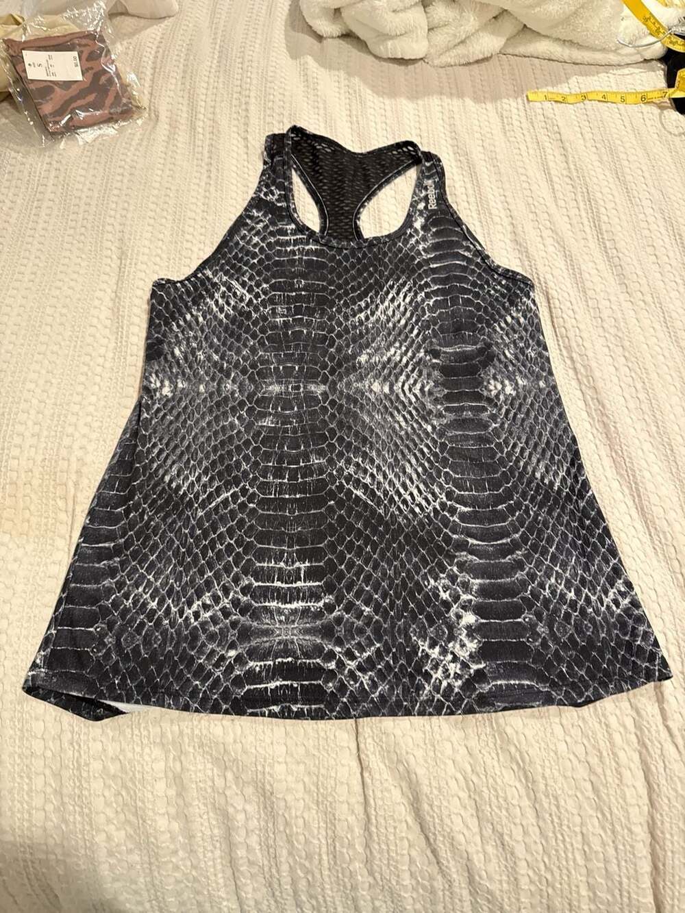 Reebok Speedwick Women's Black & White Snakeskin Print Racerback Tank Top Size S